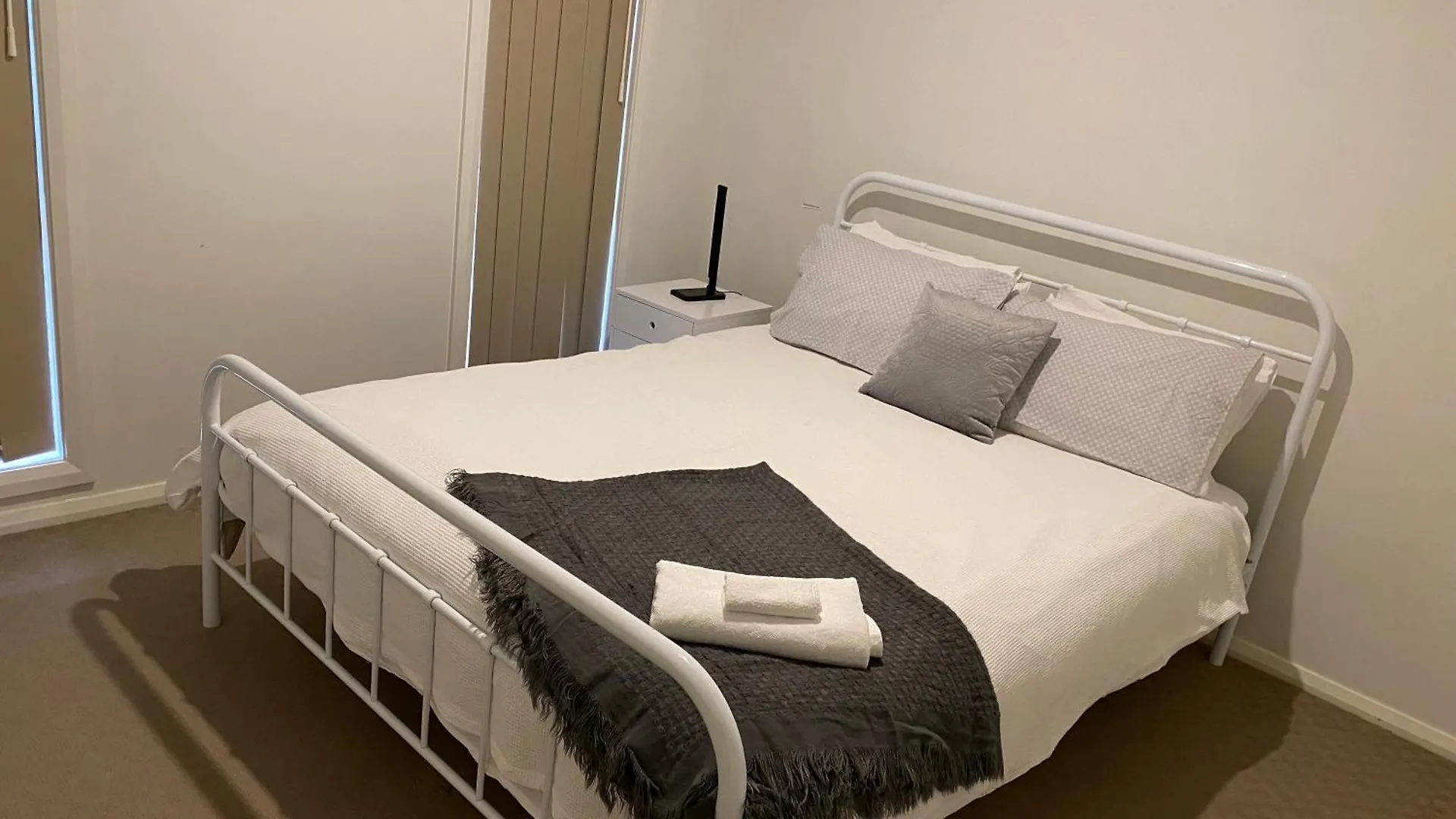 Immaculate House Villa Canberra